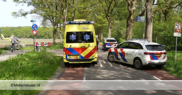 Dode bij ernstig ongeval tussen fietser en auto. Dode bij ernstig ongeval tussen fietser en auto.