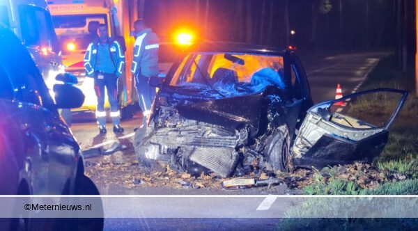 Ernstig ongeval Boslaan in Emmen. Ernstig ongeval Boslaan in Emmen.