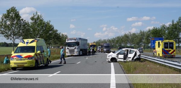 Twee gewonden na ongeval op de N33 bij Nieuwediep.