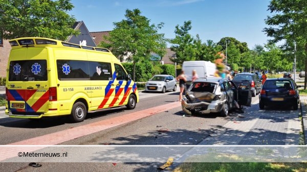 Kop-staart aanrijding Hoogeveen. Kop-staart aanrijding Hoogeveen.