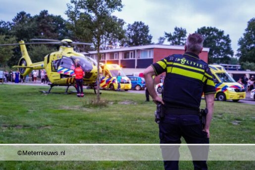 9 jarig fietsend kind gewond na aanrijding in Emmen. 9 jarig fietsend kind gewond na aanrijding in Emmen.