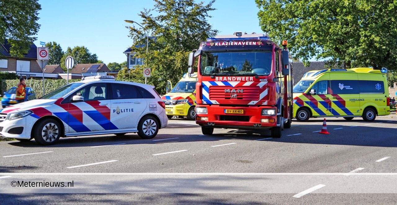 Fietser ernstig gewond na aanrijding Klazienaveen. Fietser ernstig gewond na aanrijding Klazienaveen.