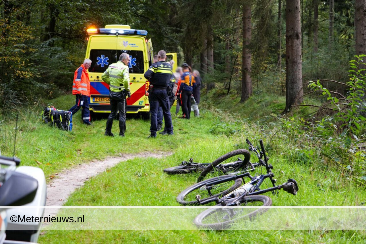 Mountainbiker zwaar gewond na ongeval in Zweeloo. Mountainbiker zwaar gewond na ongeval in Zweeloo.