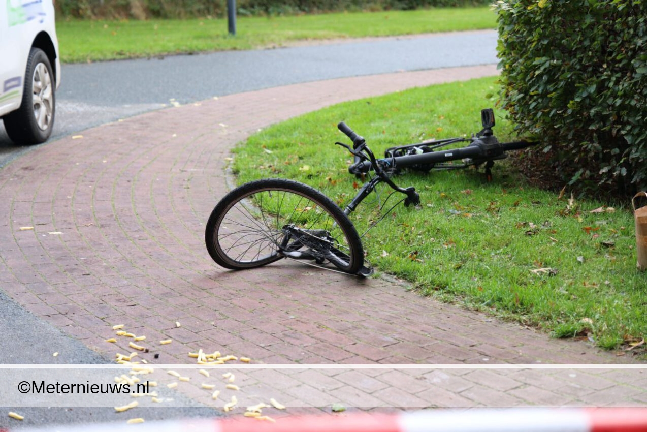 Fiets doormidden na ongeval Leek. Fiets doormidden na ongeval Leek.