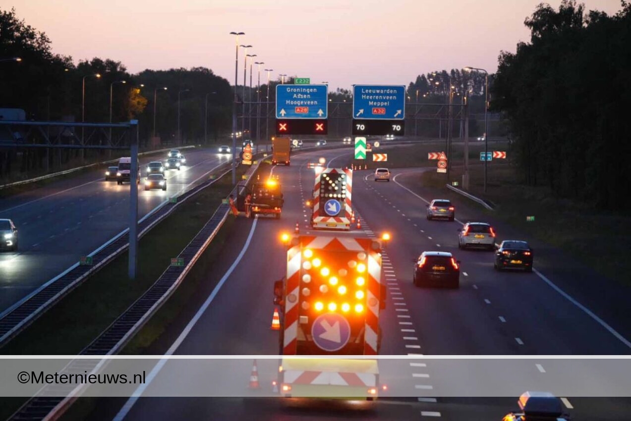 A28 bij Staphorst uren afgesloten na ongeval. A28 bij Staphorst uren afgesloten na ongeval.