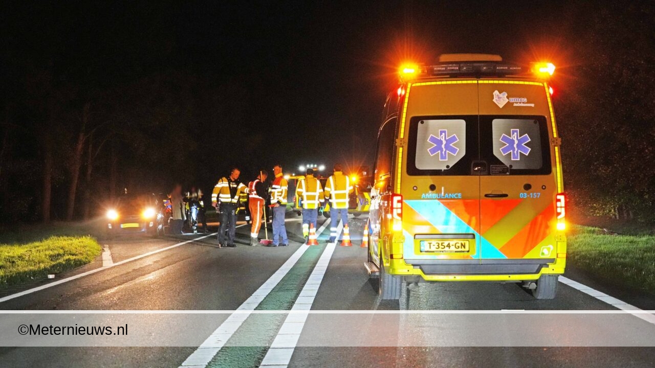 Aanrijding door draaien op de N48 bij Zuidwolde. Aanrijding door draaien op de N48 bij Zuidwolde.