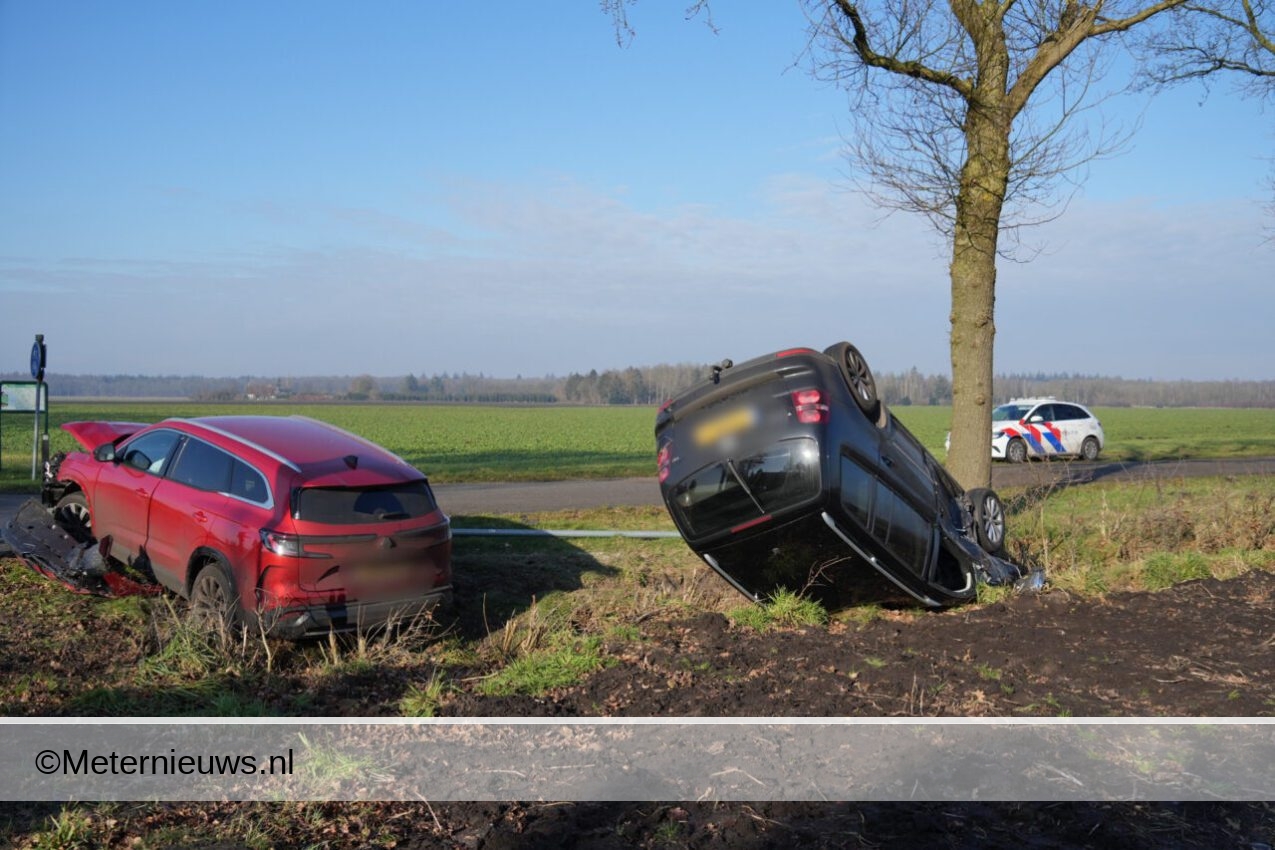 Ravage en gewonde na ongeval in Odoornerveen. Ravage en gewonde na ongeval in Odoornerveen.