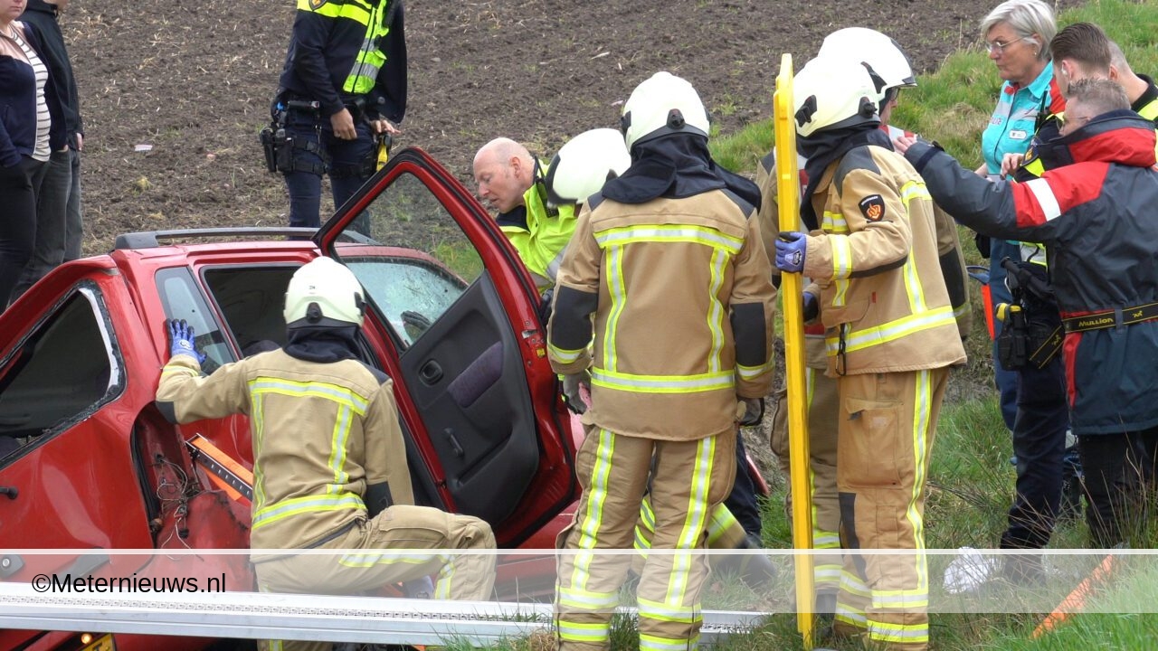 A28 uren afgesloten vanwege ongeval. A28 uren afgesloten vanwege ongeval.