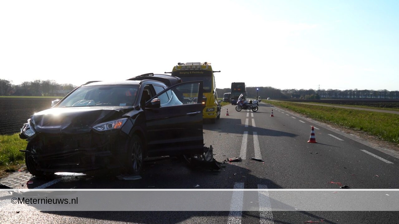 Ongeval met gewonde op de N381 Emmen. Ongeval met gewonde op de N381 Emmen.
