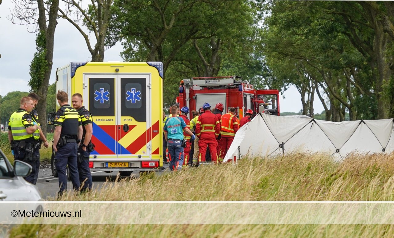 Dodelijke aanrijding auto tegen vrachtwagen in Nieuwolda(Video) |