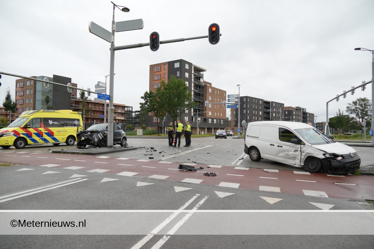 Drie gewonden na ongeval Assen. Drie gewonden na ongeval Assen.