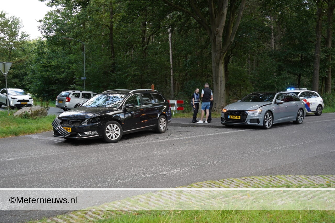 Automobilist beboet die na ongeluk over fietspad rijdt Papenvoort(Video)