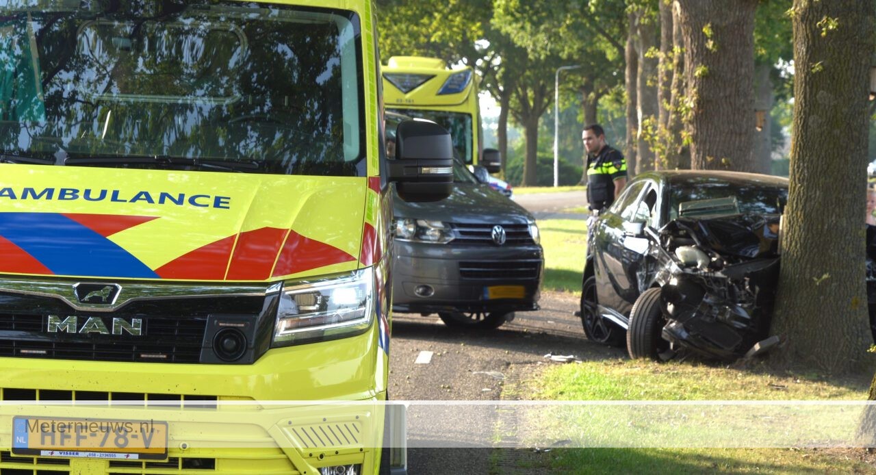 Ernstig gewonde na ongeval op Alteveer. Ernstig gewonde na ongeval op Alteveer.