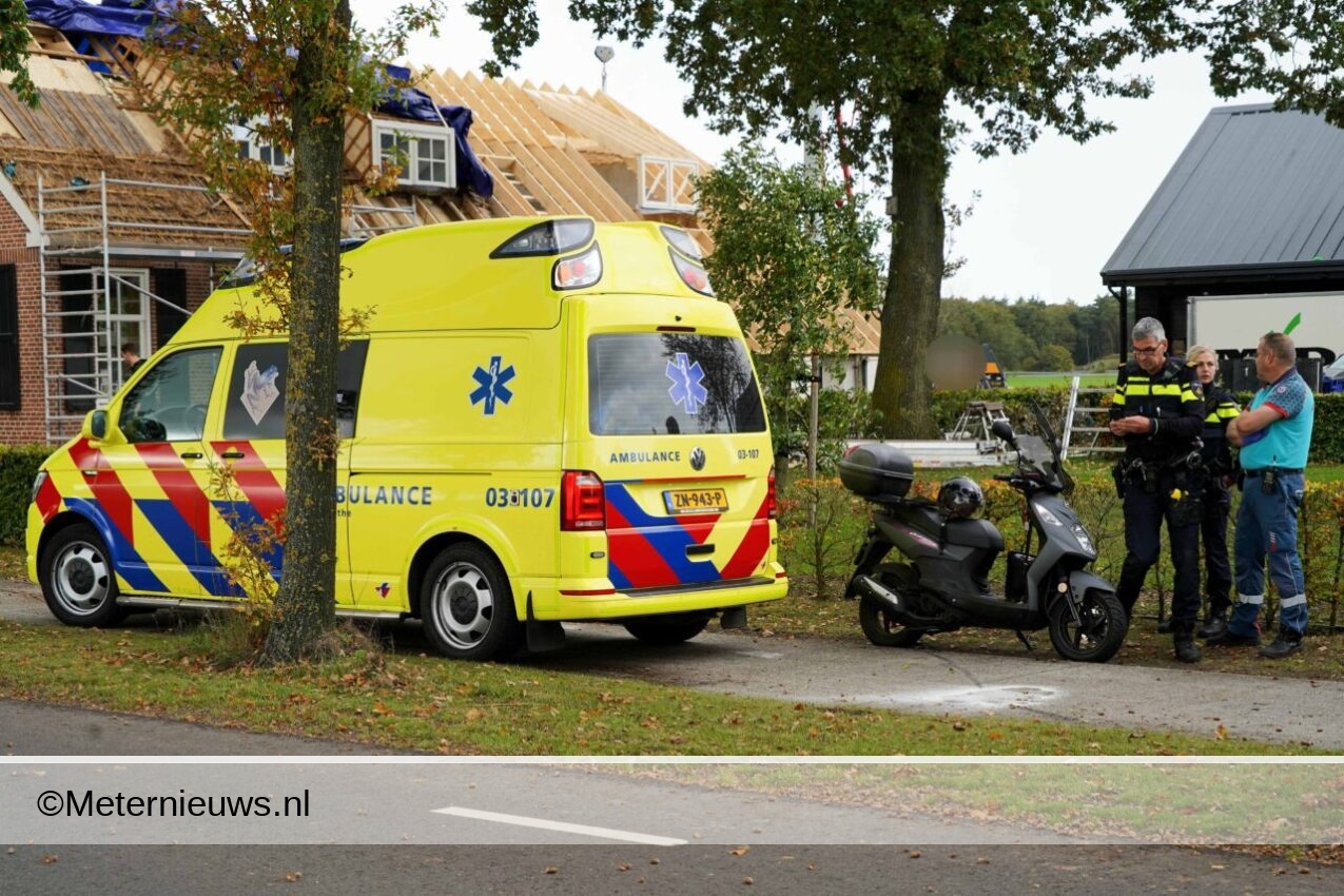 Scooterrijder licht gewond na ongeval Beilen. Scooterrijder licht gewond na ongeval Beilen.