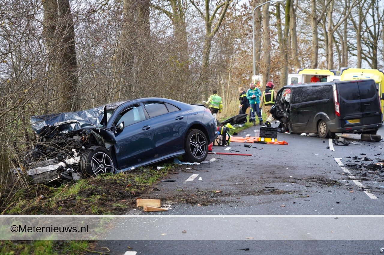 Frontale aanrijding in Harkstede(Video)