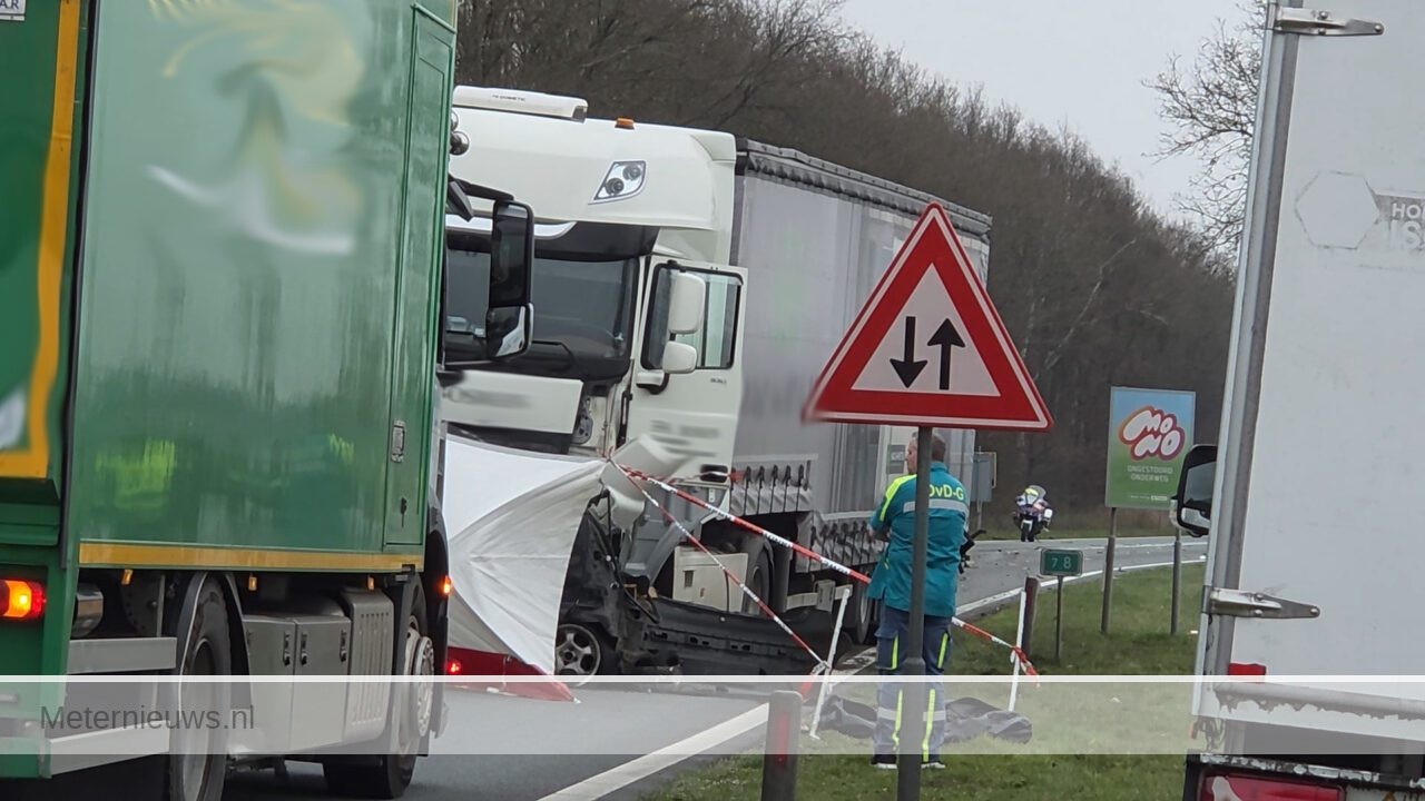 Dodelijk ongeval Lichtmis vrachtwagen/personenwagen(Video) |