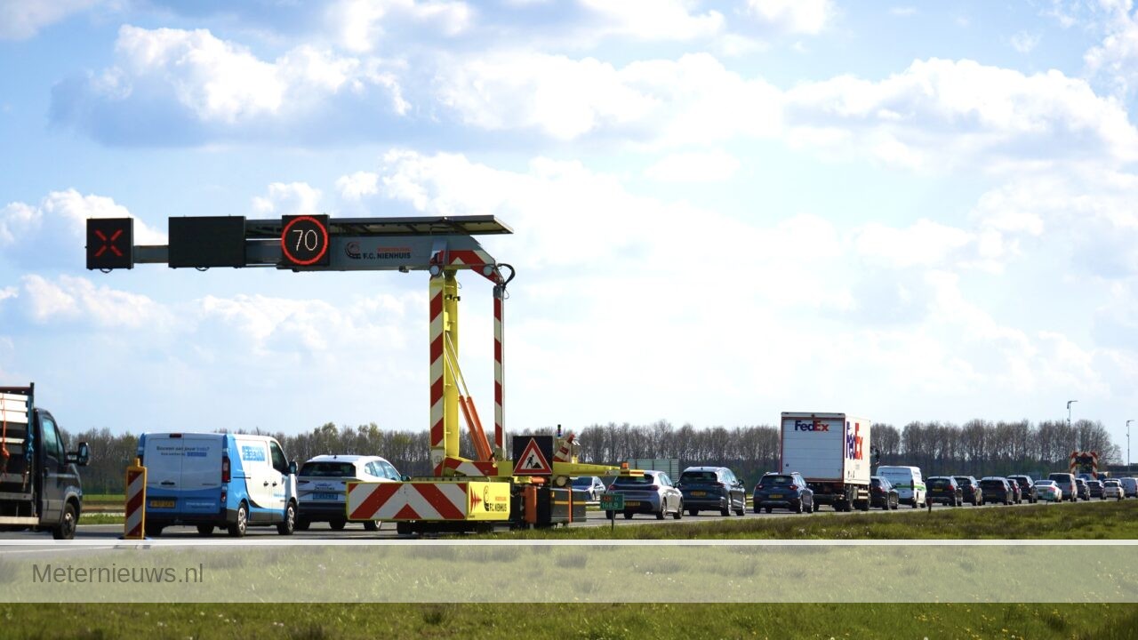 A28 Assen blijft voorlopig afgesloten, Schade op wegdek(Video) |