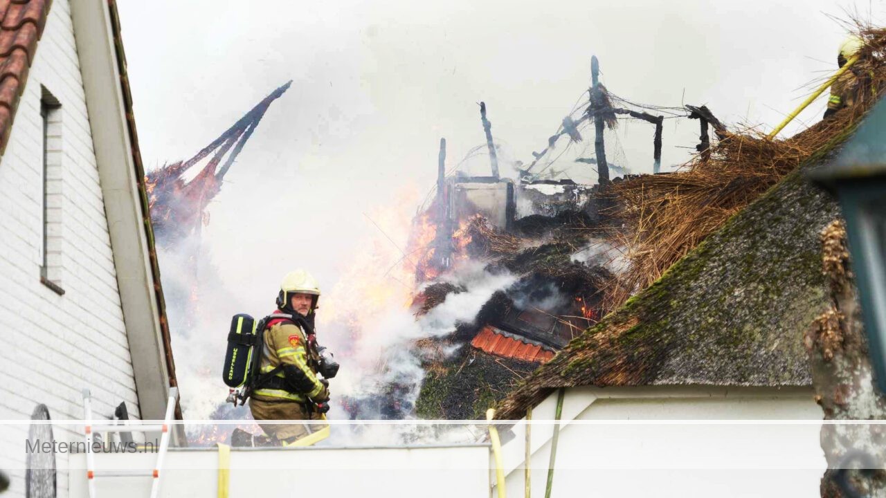 Woonboerderij in Dalfsen Afgebrand(Video) |