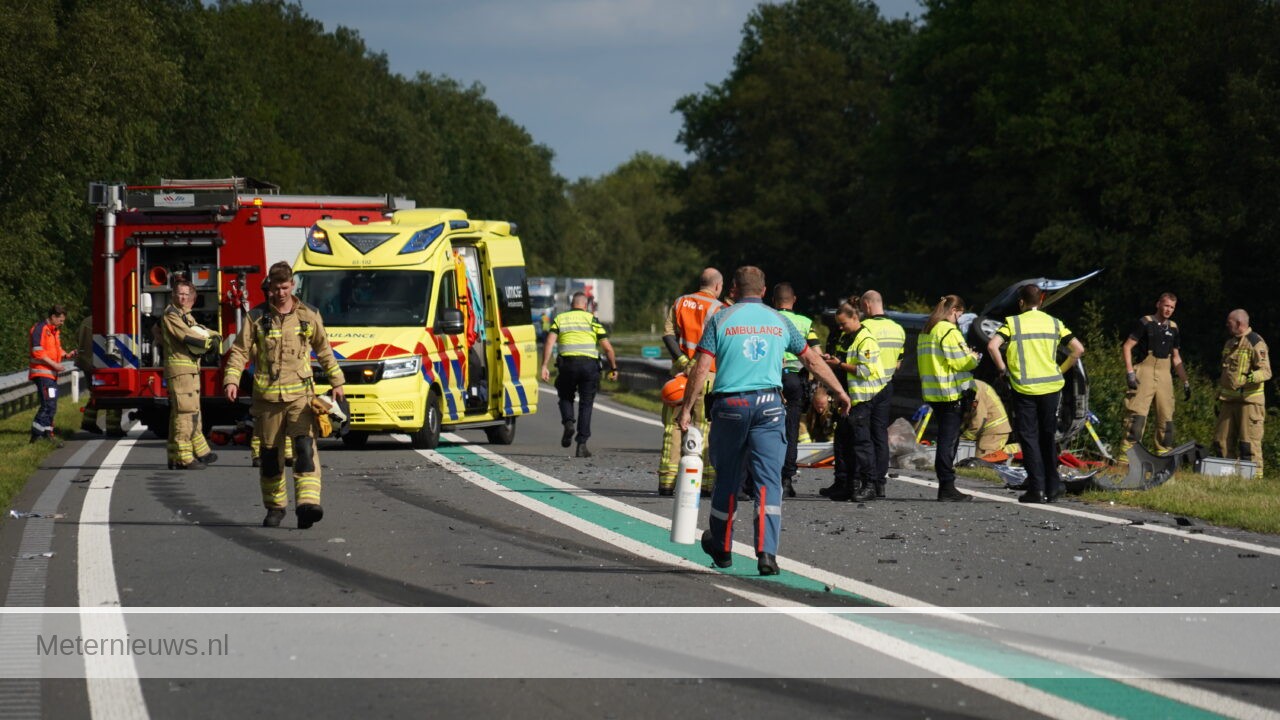 Ernstig ongeval vrachtwagen/auto N381 bij Beilen(Video) |