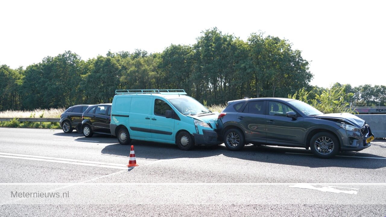 Ongeval met vijf auto’s op A28 Assen(Video) |