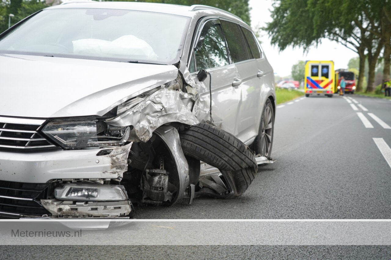 Gezin gewond na aanrijding in Usquert(Video) |