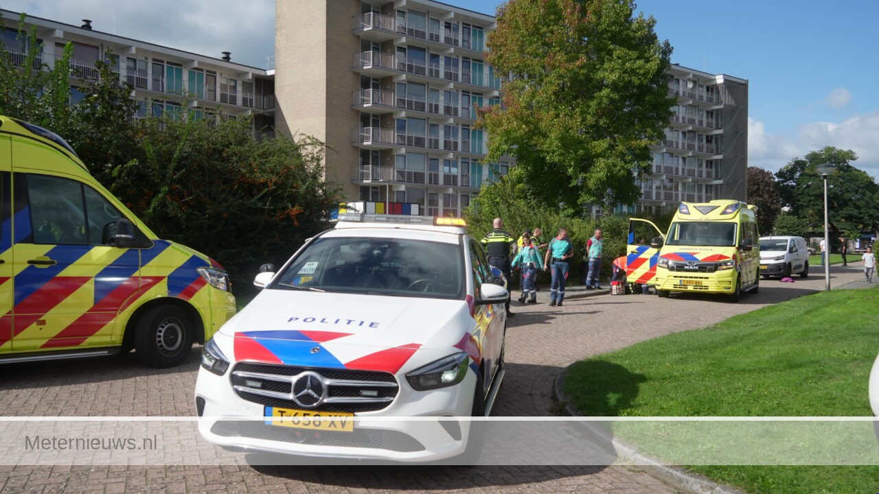 Kind onder auto en zwaar gewond in Coevorden(Video) |