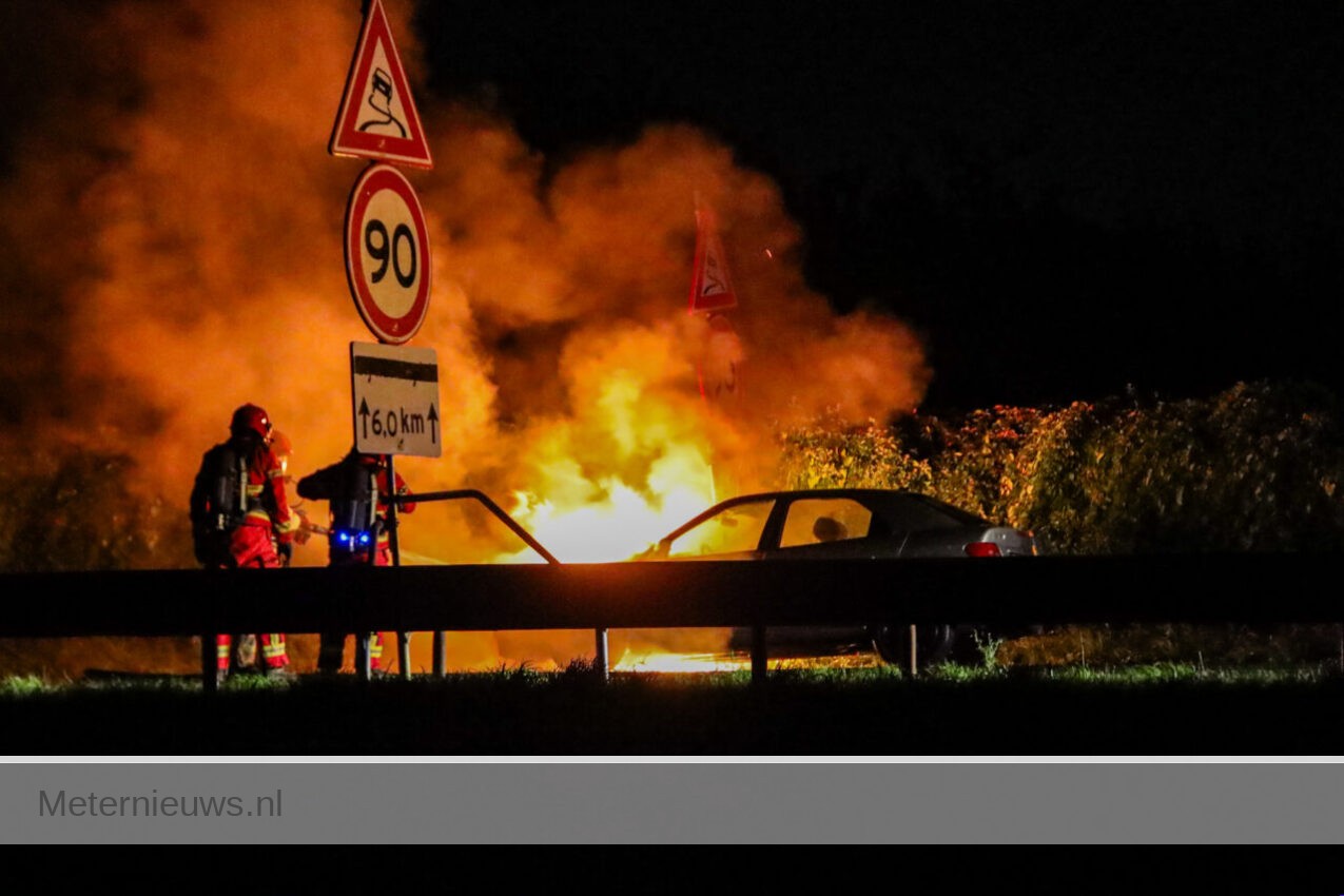 Auto in de brand op A7 Lettelbert(Video) |